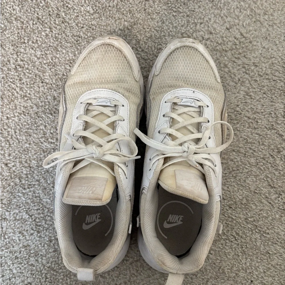 Nike White Running Shoes - Picture 3 of 4